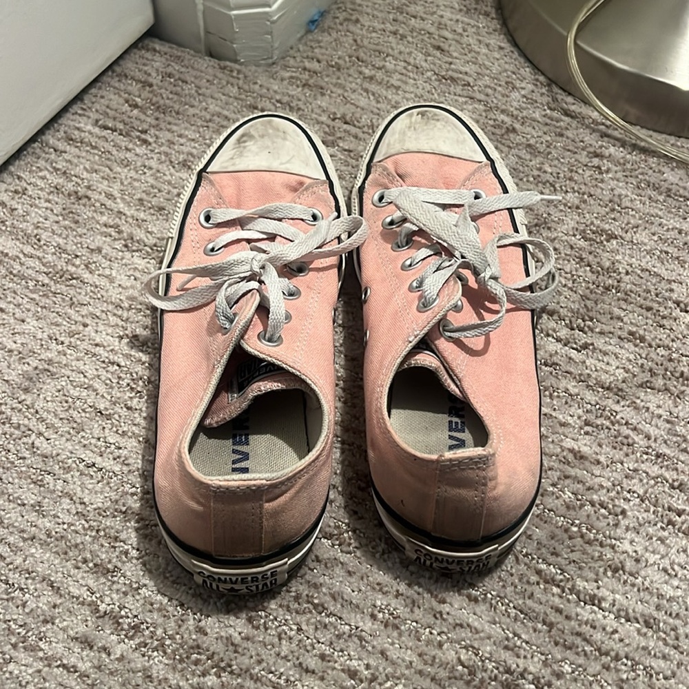 Pink Converse - Picture 5 of 7